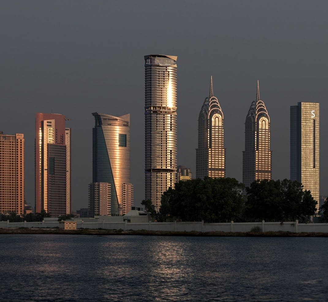 Iconic Tower, Dubai Internet City