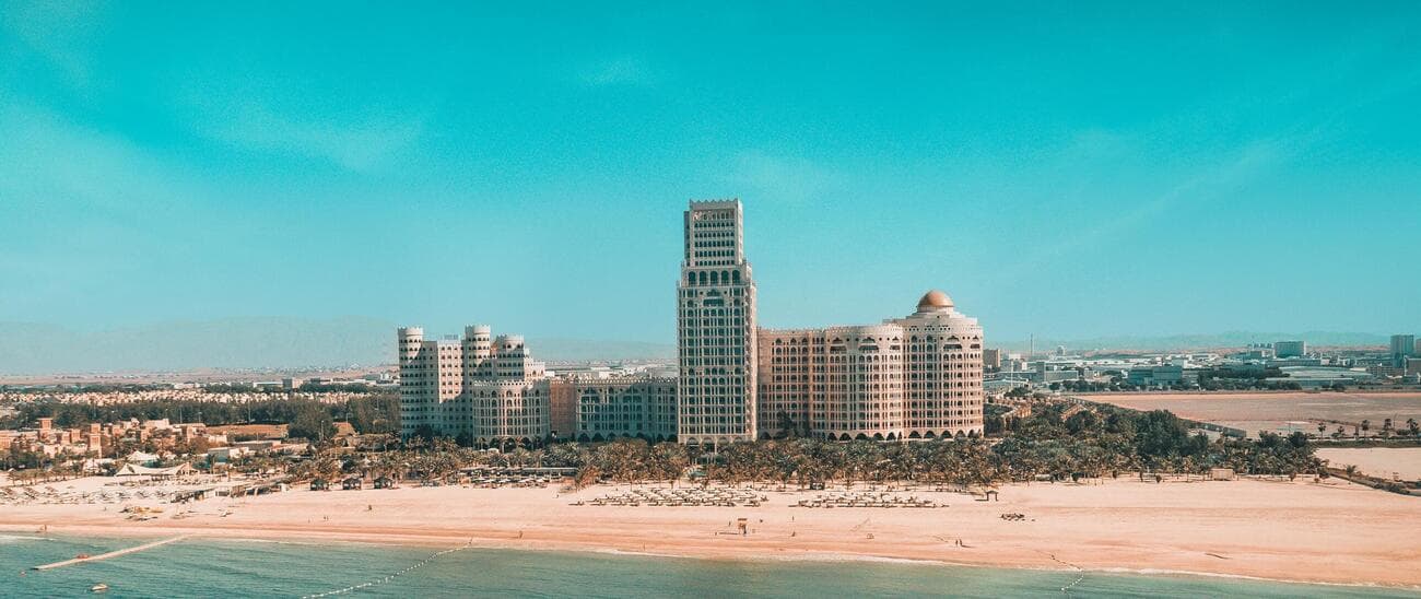 Waldorf Astoria Residences, Al Jazeera Al Hamra