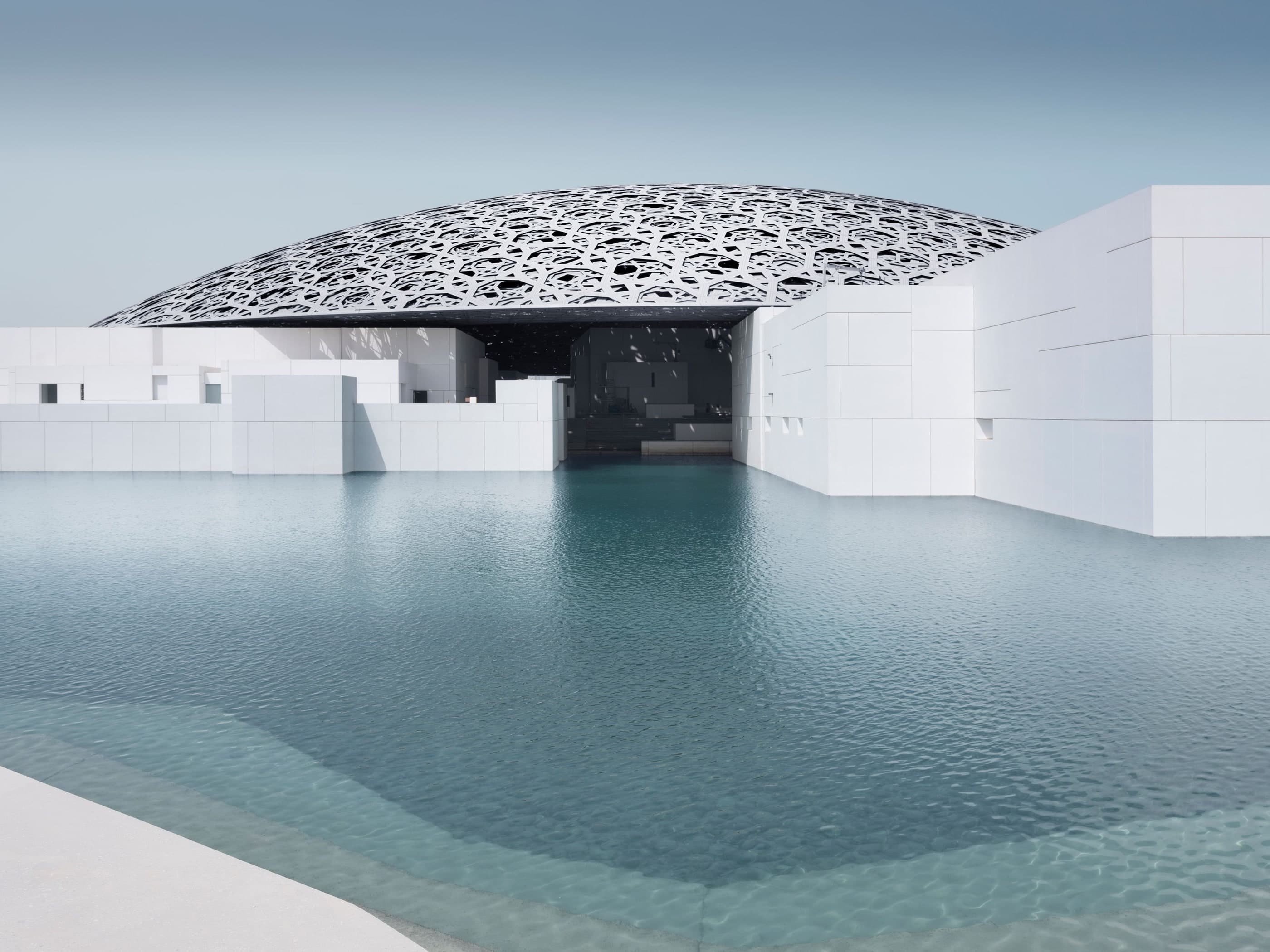 Louvre Abu Dhabi, Abu Dhabi