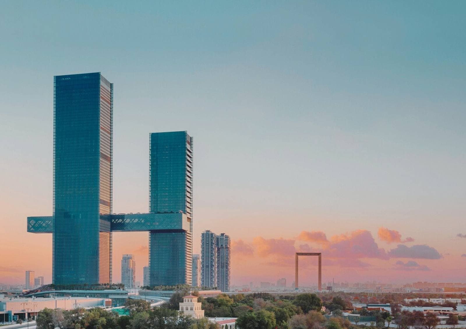 One Za'abeel towers, commercial property in Dubai and Abu Dhabi